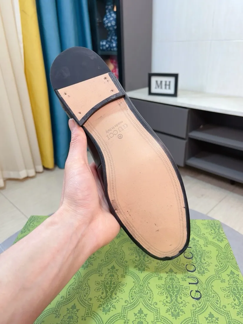 Men's shoes 💰500🌹🌹【GUCCI】The most popular classic Gucci leather shoes. Synchronized with the official website, the upper is made of Italian first-layer cowhide ➕cowhide lining, with unique brand and unique craftsmanship. Highlighting the hot style of the new year. Stop hesitating, stop wandering, get it now. Number: 38--44